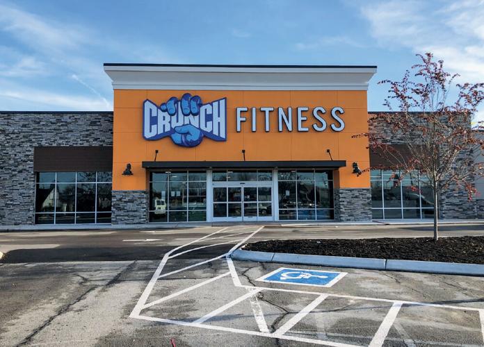 Crunch-Fitness-exterior-1000px.jpg